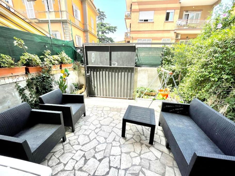 Portuense Rome - Holiday Studio Bagian luar foto